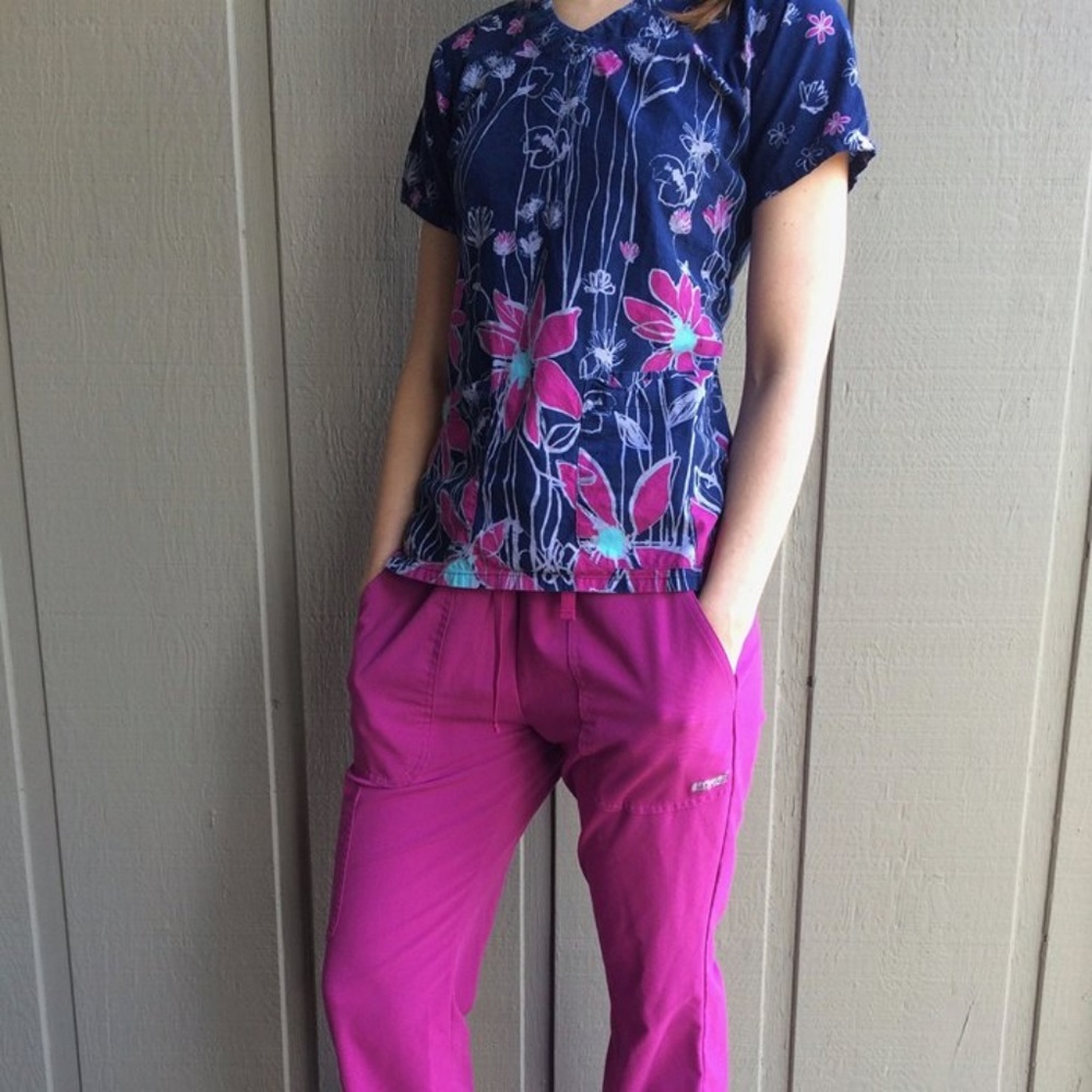 Grey's Anatomy Printed Scrub Set